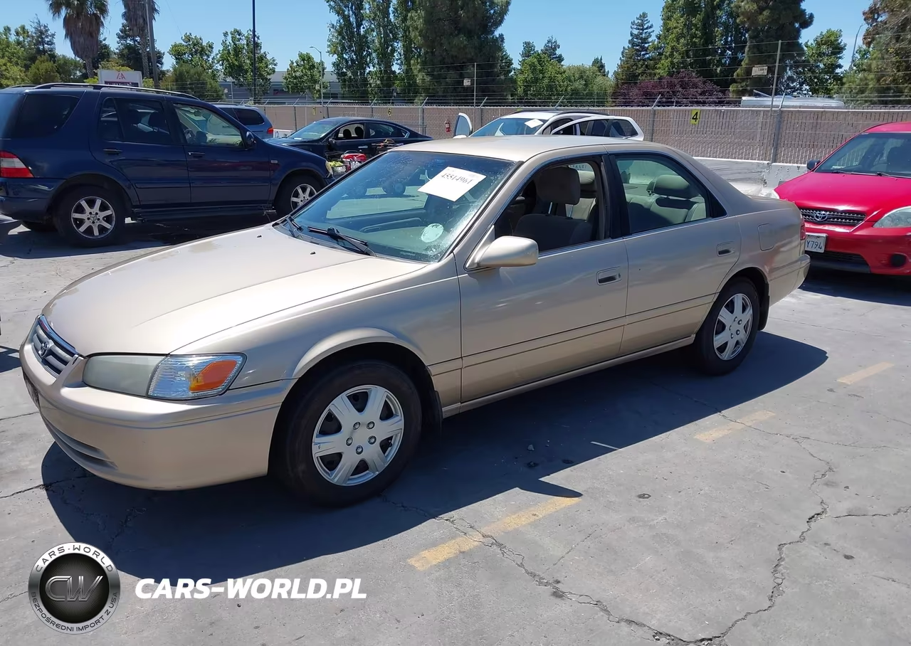 2000 Toyota Camry Le VIN:JT2BG22K5Y0413597 - 2