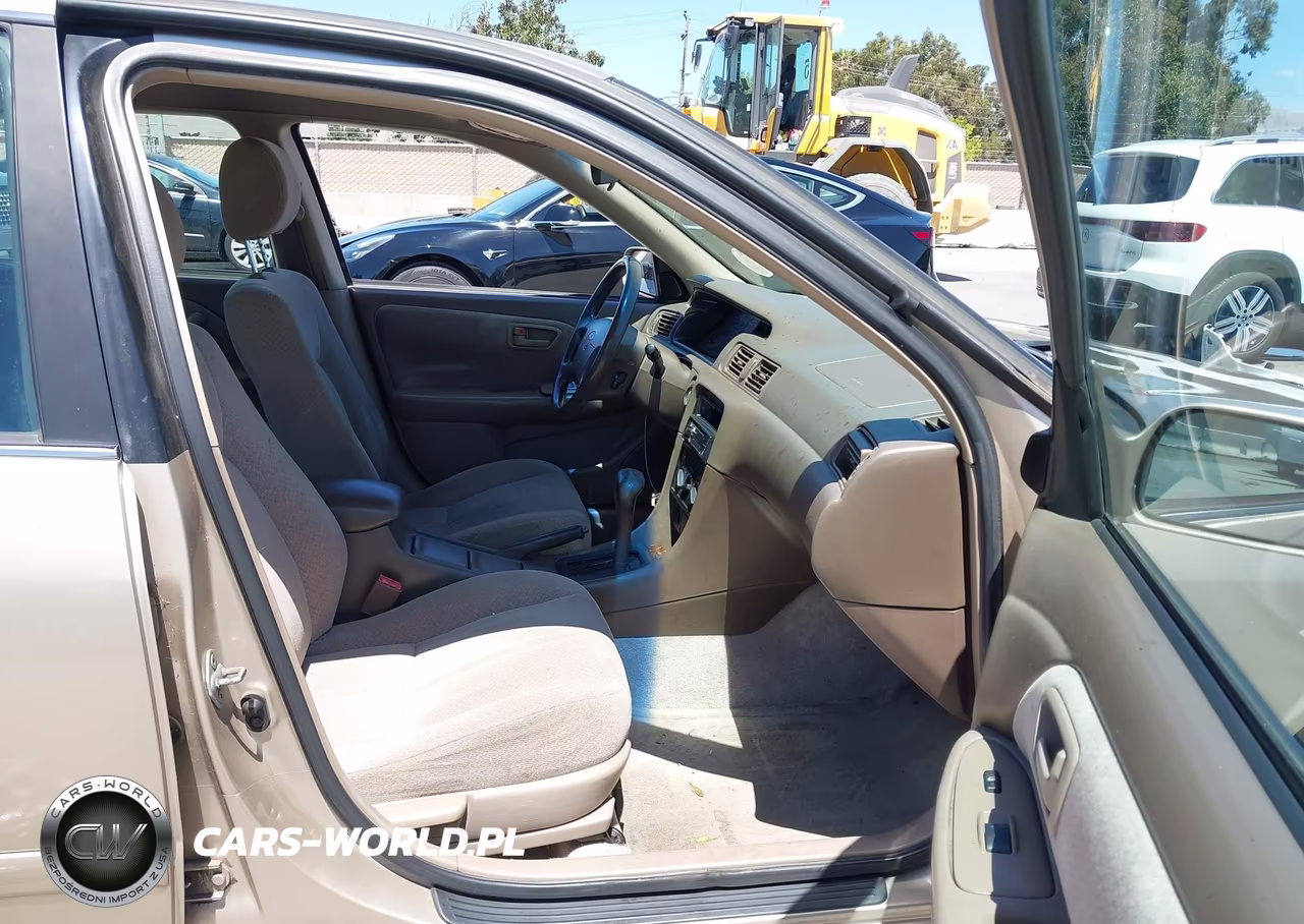 2000 Toyota Camry Le VIN:JT2BG22K5Y0413597 - 5