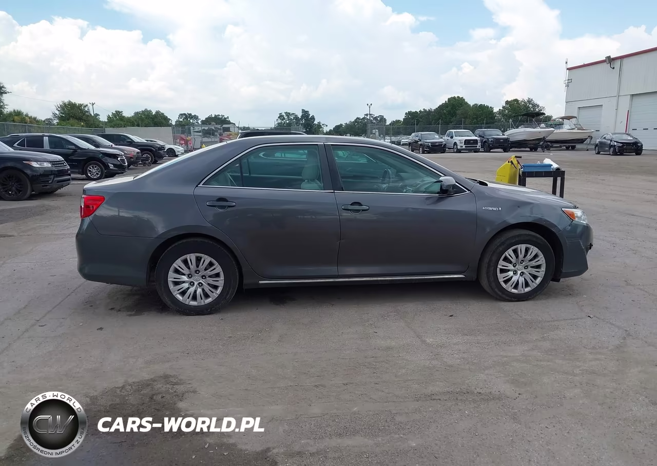 2014 Toyota Camry Hybrid Le VIN:4T1BD1FK0EU104852 - 13