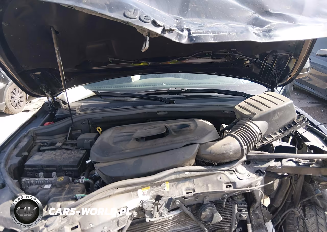 2021 Jeep Grand Cherokee Laredo X 4X4 VIN:1C4RJFAG5MC829489 - 10