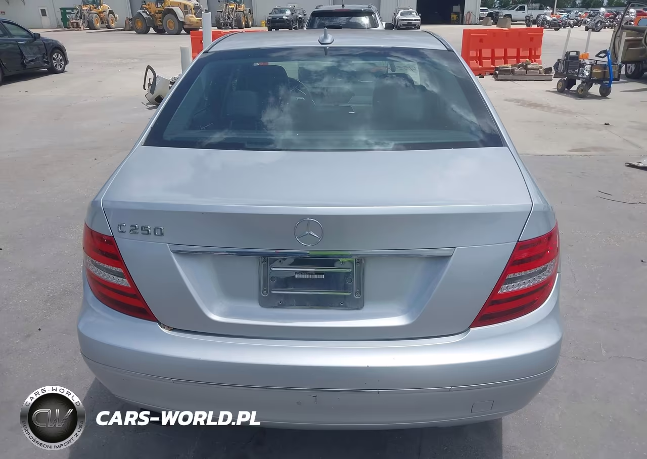 2012 Mercedes-Benz C 250 Luxury VIN:WDDGF4HB8CA597798 - 16