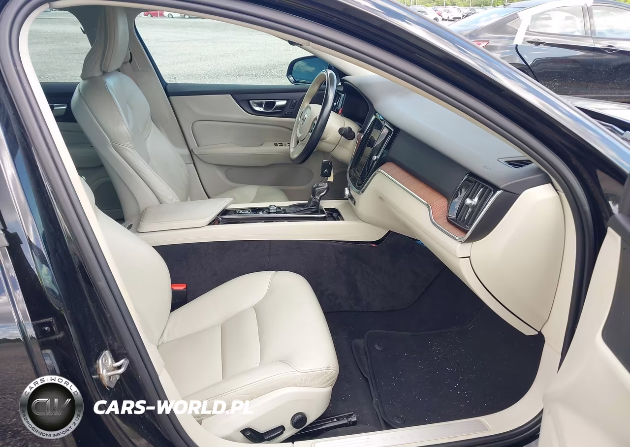 2021 Volvo S60 T5 Momentum VIN:7JR102TZXMG107839 - 5