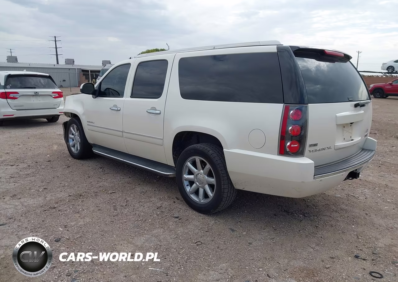 2012 GMC Yukon Xl 1500 Denali VIN:1GKS2MEF5CR306980 - 3