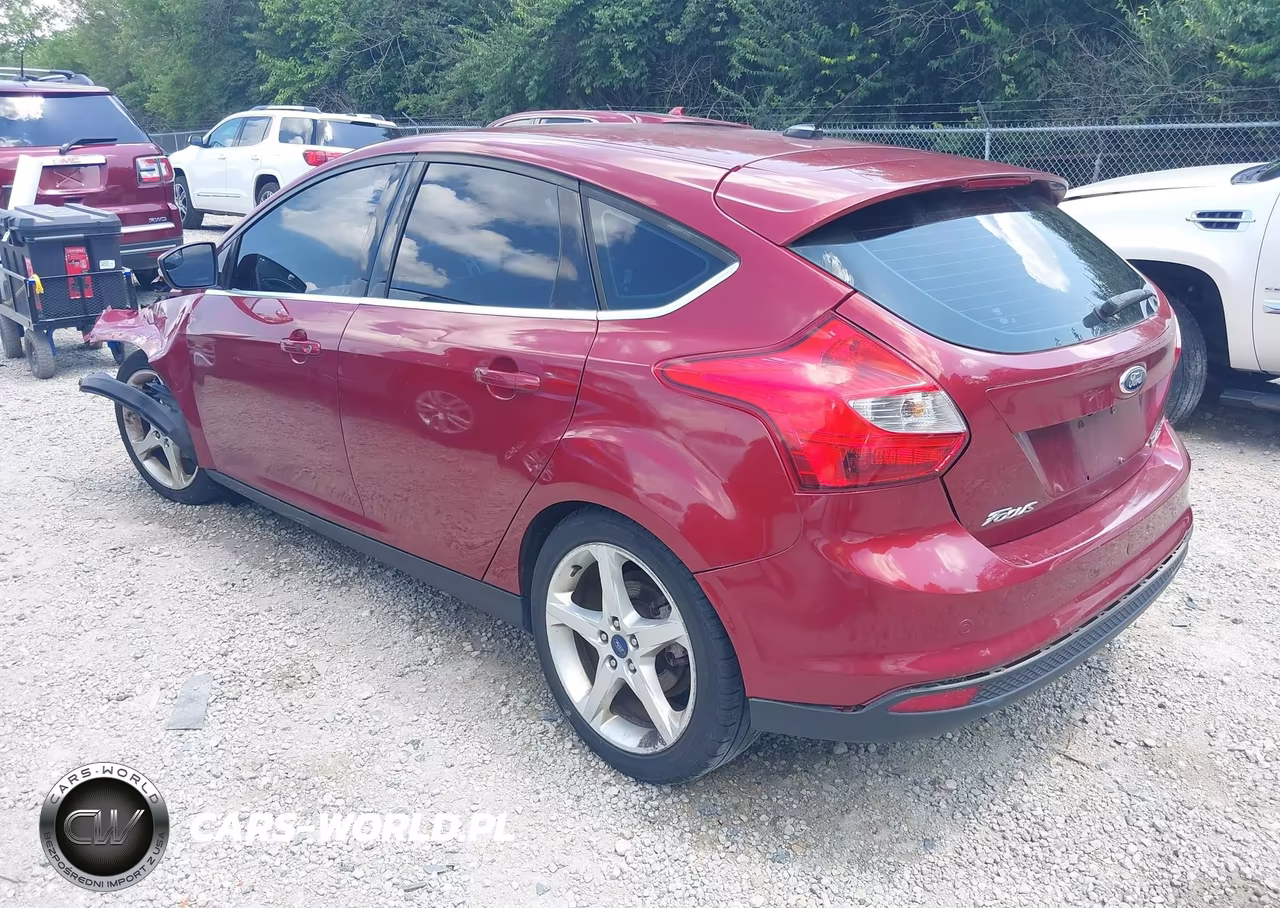 2014 Ford Focus Titanium VIN:1FADP3N27EL183725 - 3