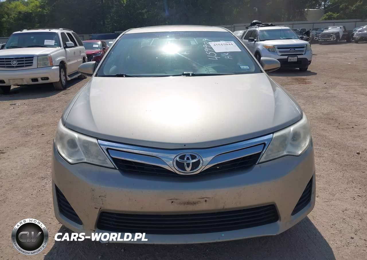 2014 Toyota Camry Le VIN:4T1BF1FK1EU459989 - 13