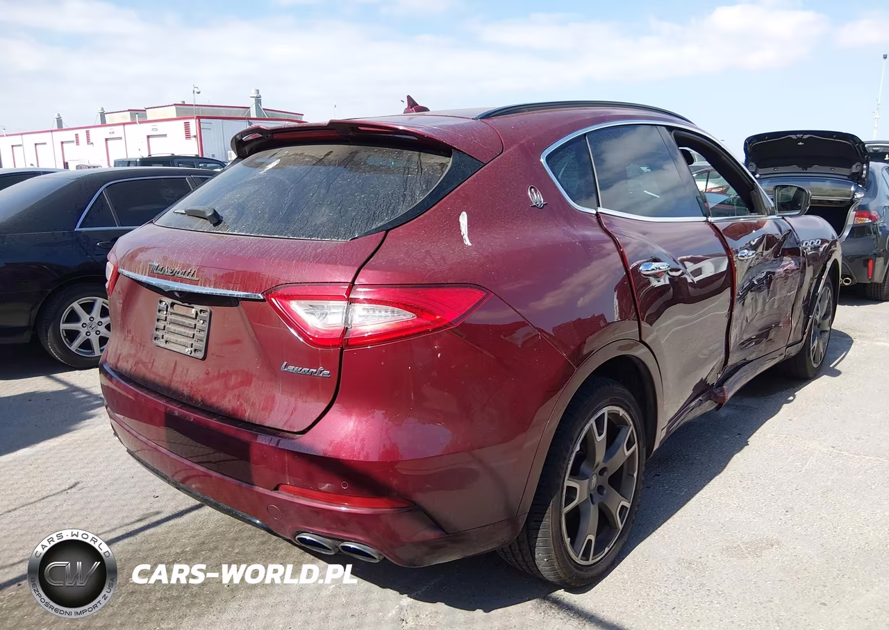 2017 Maserati Levante VIN:ZN661XUS8HX243200 - 4