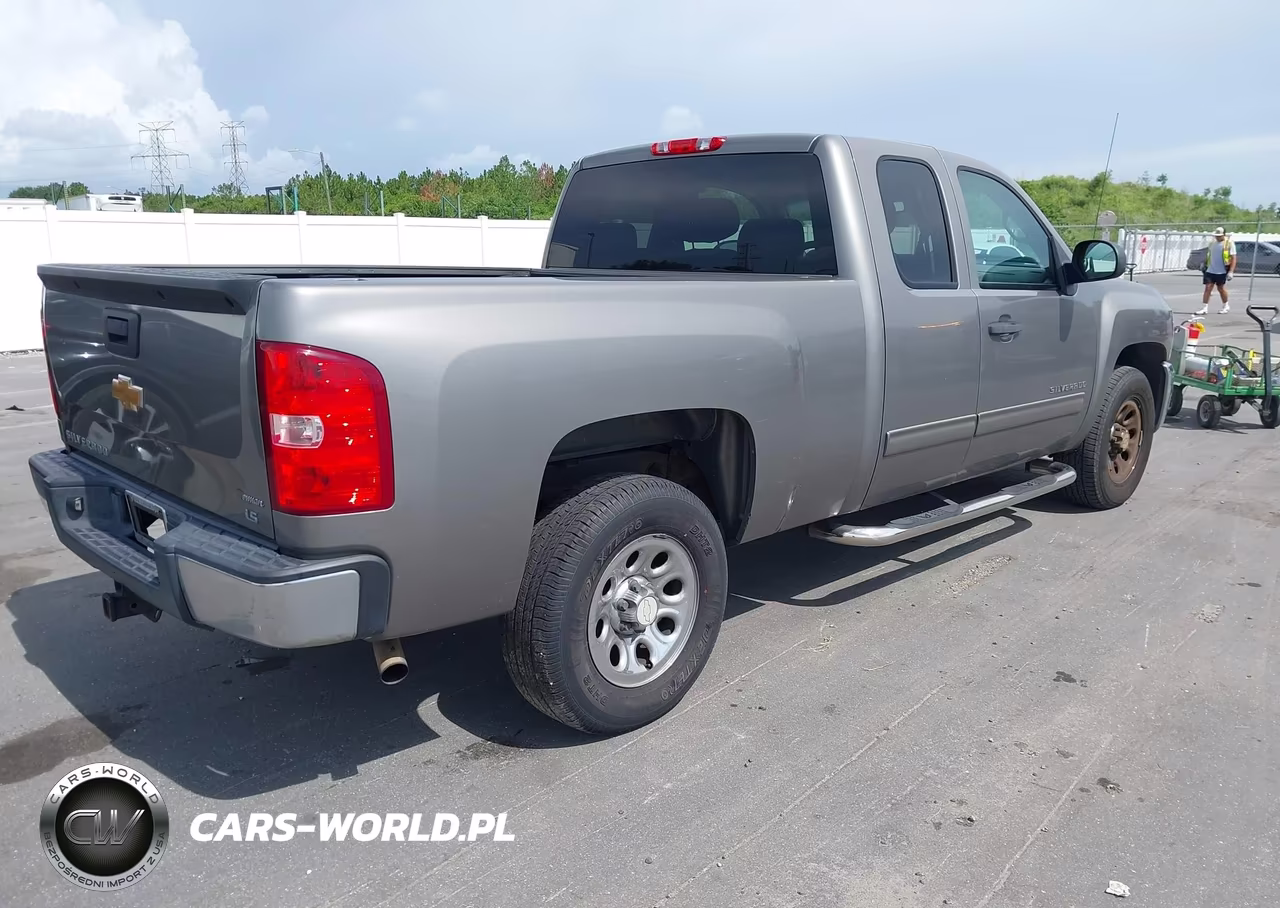 2012 Chevrolet Silverado 1500 Ls VIN:1GCRCREA4CZ336948 - 4