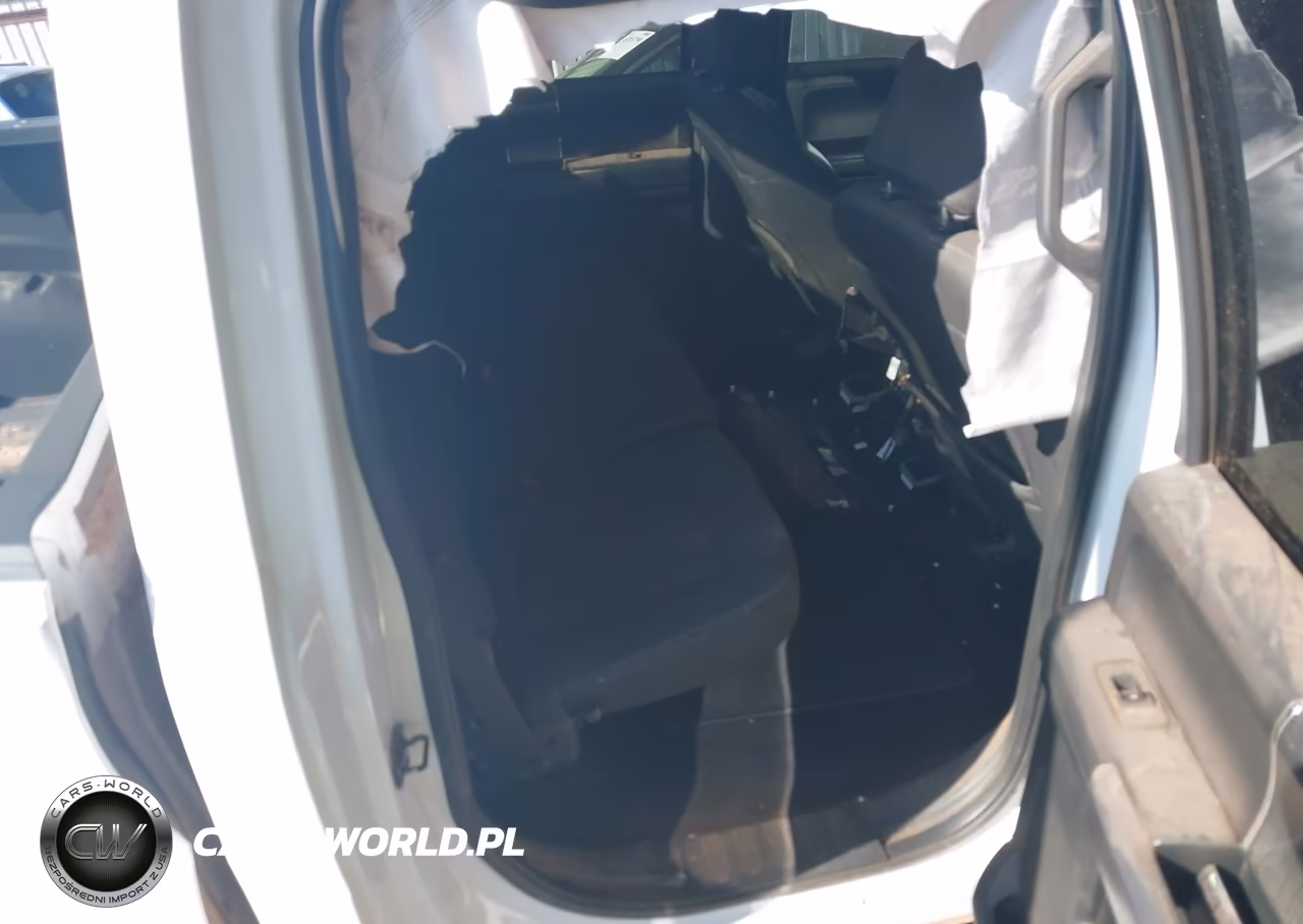 2019 Ford F-150 Xlt VIN:1FTEW1CP2KKE33541 - 8
