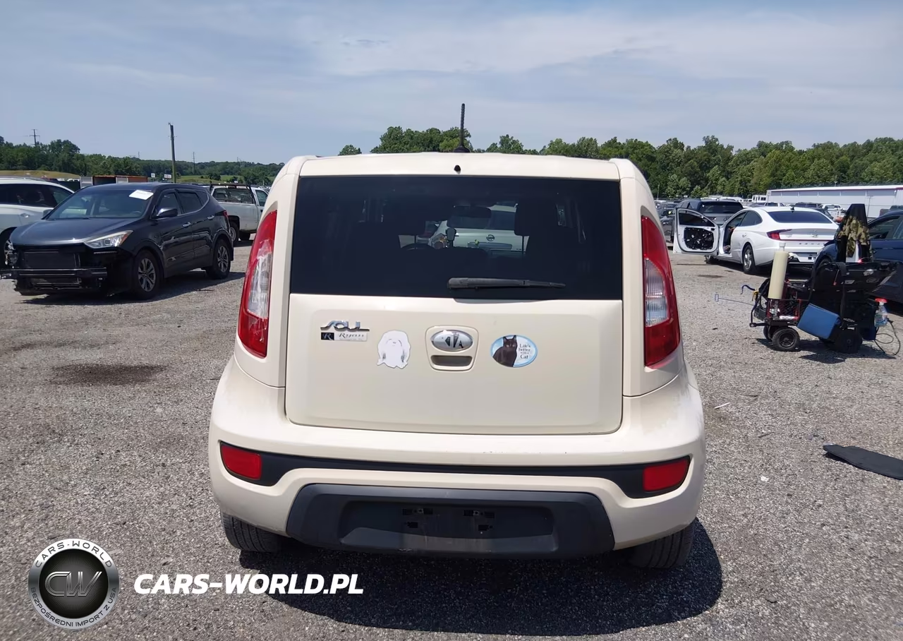 2013 Kia Soul + VIN:KNDJT2A68D7528604 - 16