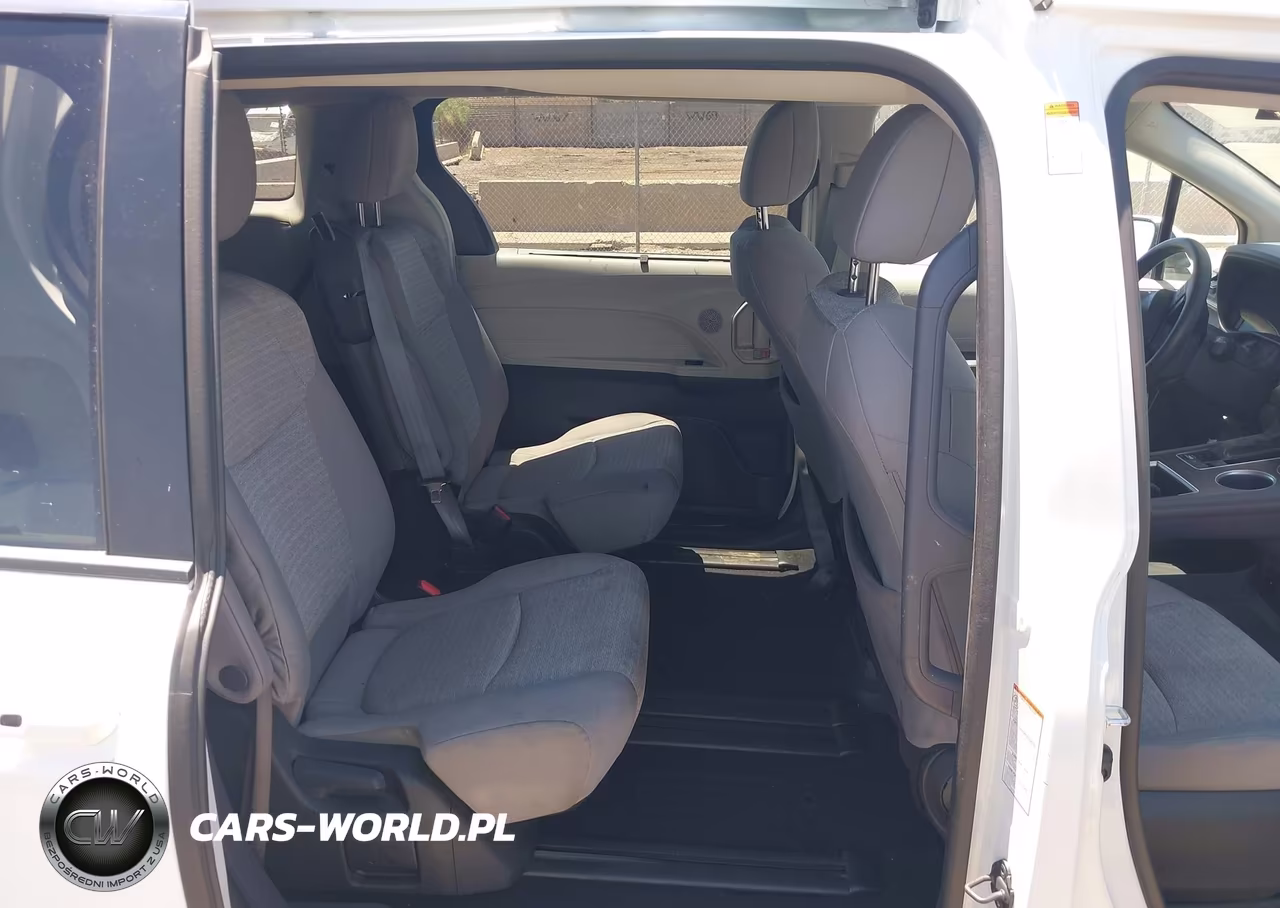 2023 Toyota Sienna Le VIN:5TDKRKEC0PS157600 - 8