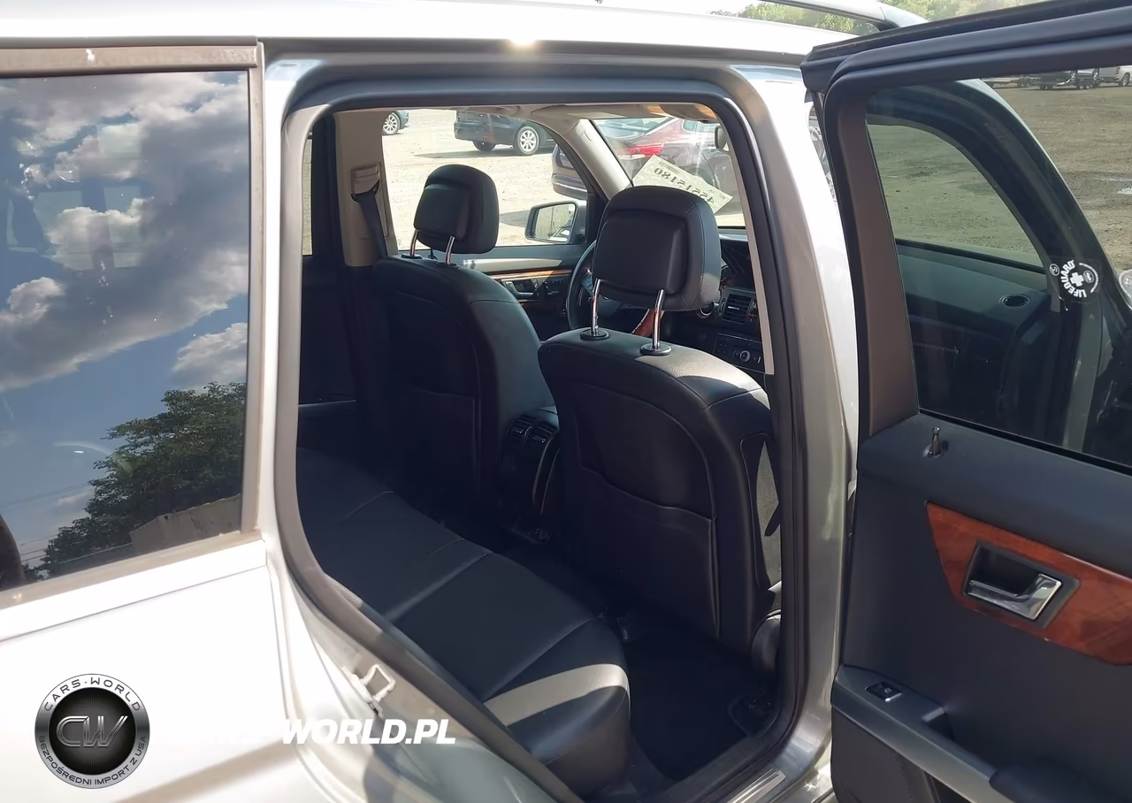 2011 Mercedes-Benz Glk 350 4Matic VIN:WDCGG8HB3BF623217 - 8