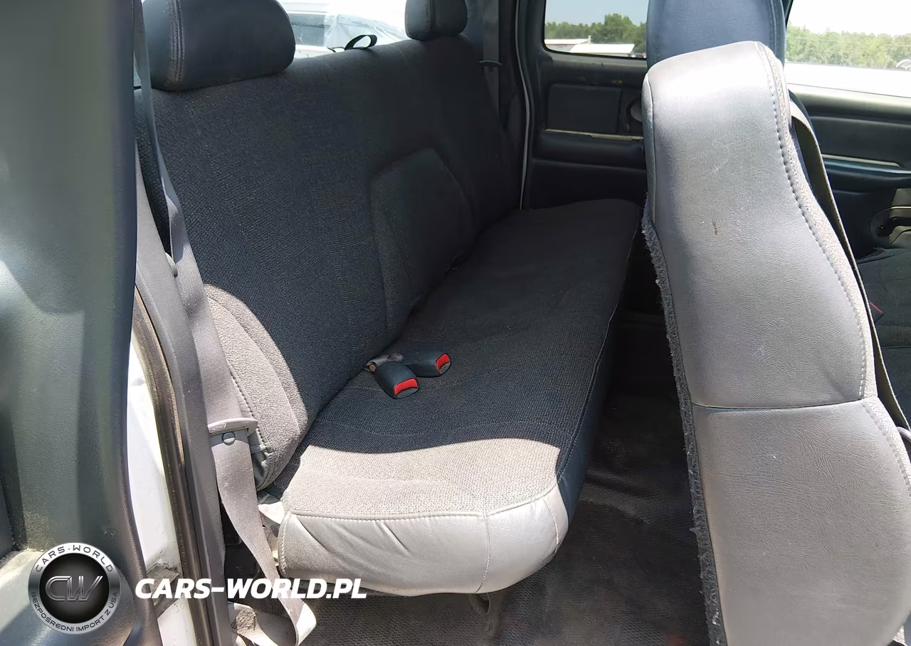 2001 Chevrolet Silverado 1500 VIN:1GCEK19V21E103879 - 8