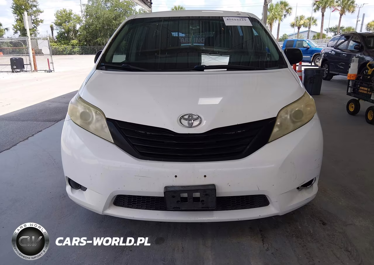 2012 Toyota Sienna Base 7 Passenger VIN:5TDKA3DC6CS011078 - 12