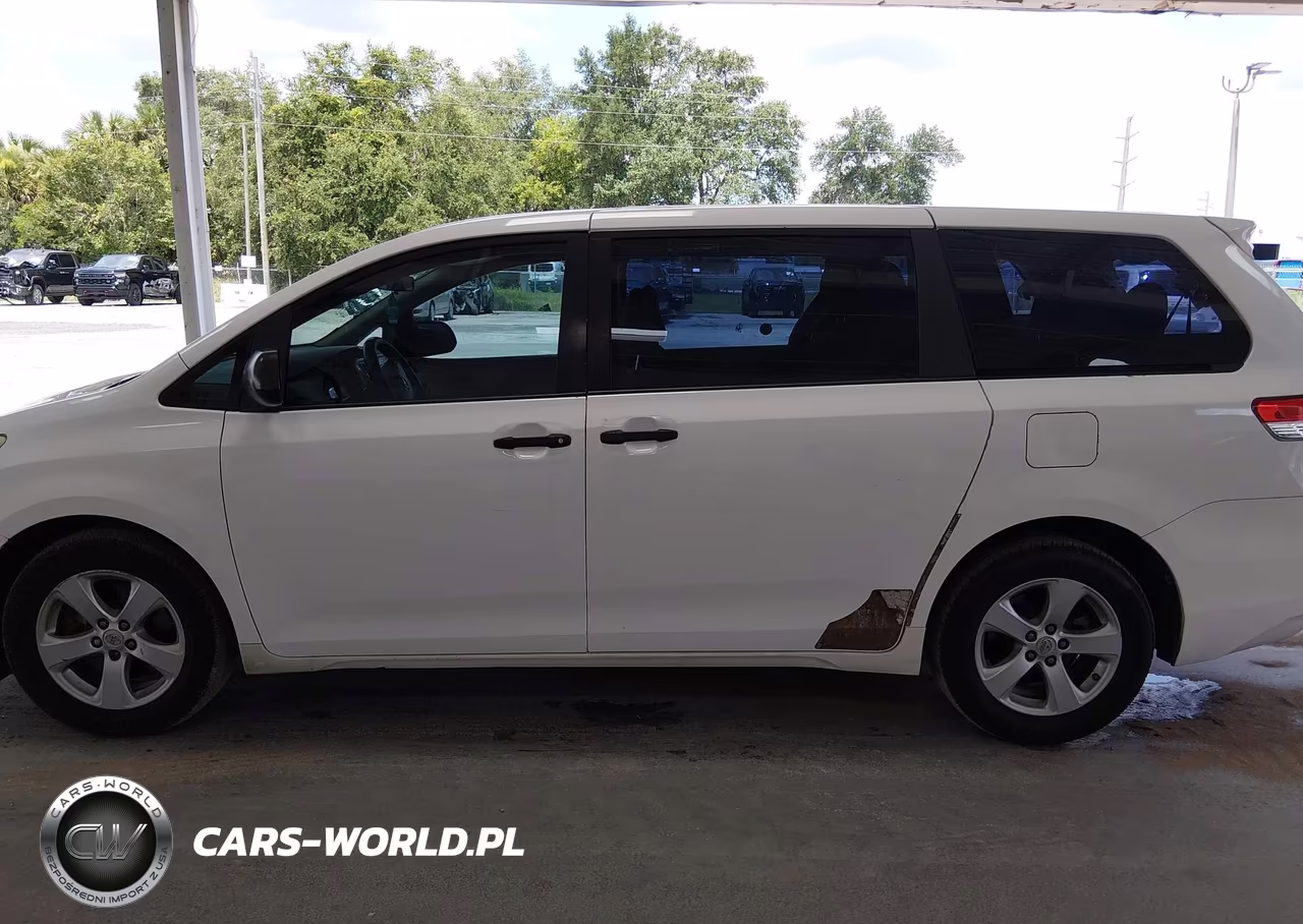 2012 Toyota Sienna Base 7 Passenger VIN:5TDKA3DC6CS011078 - 14