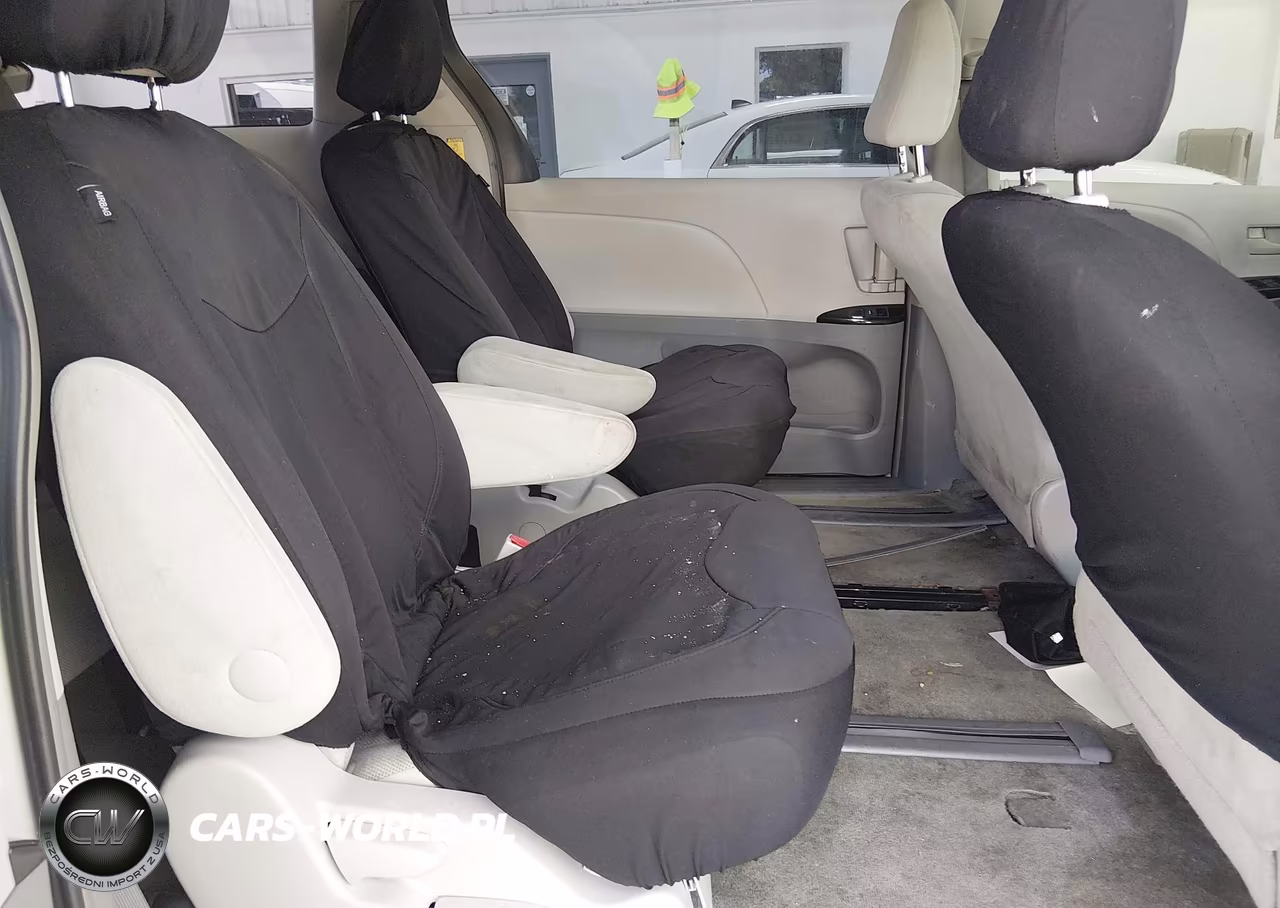 2012 Toyota Sienna Base 7 Passenger VIN:5TDKA3DC6CS011078 - 8