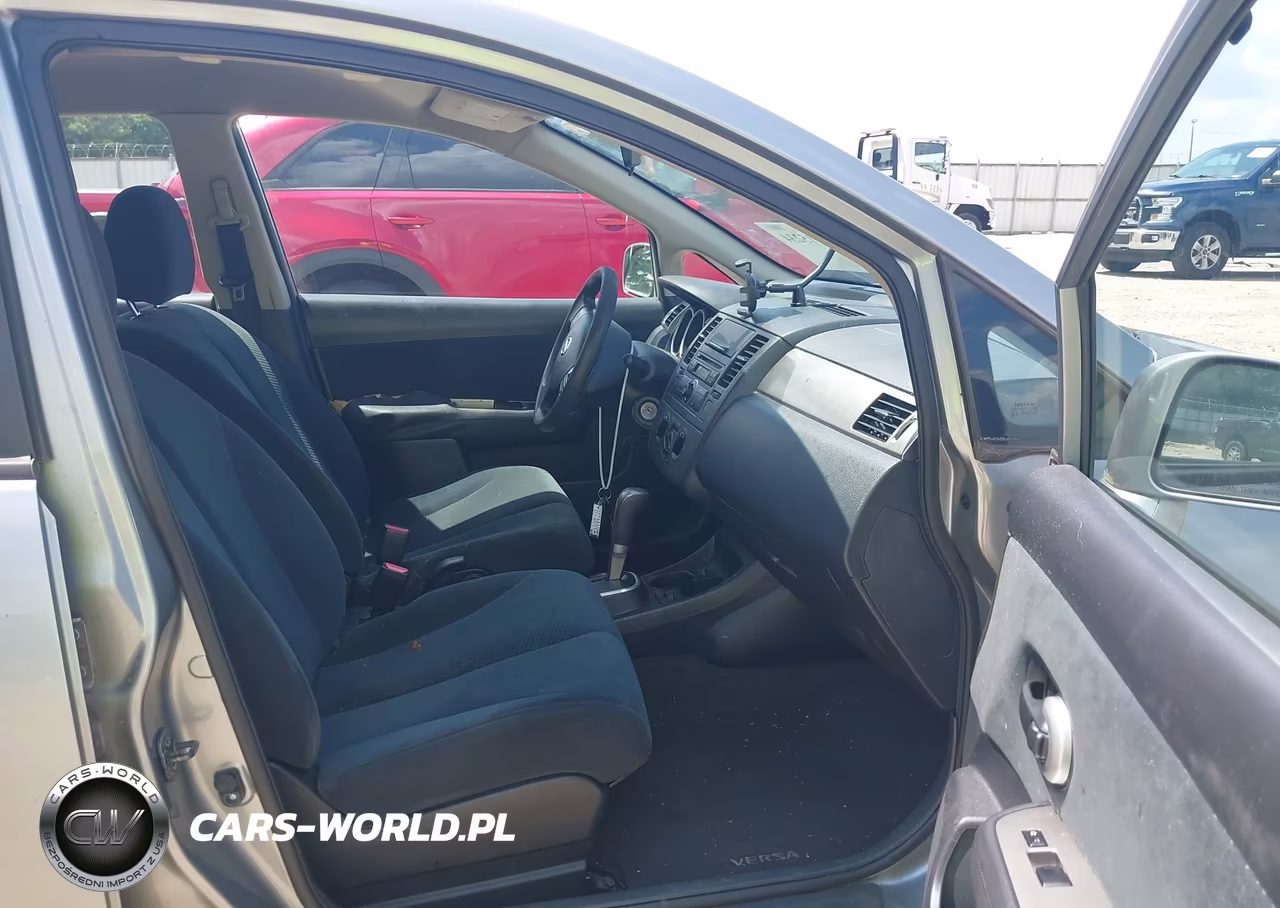 2010 Nissan Versa 1.8S VIN:3N1BC1CP5AL413120 - 5