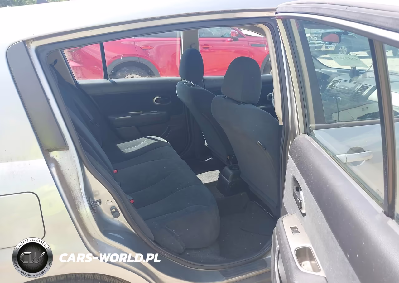 2010 Nissan Versa 1.8S VIN:3N1BC1CP5AL413120 - 8