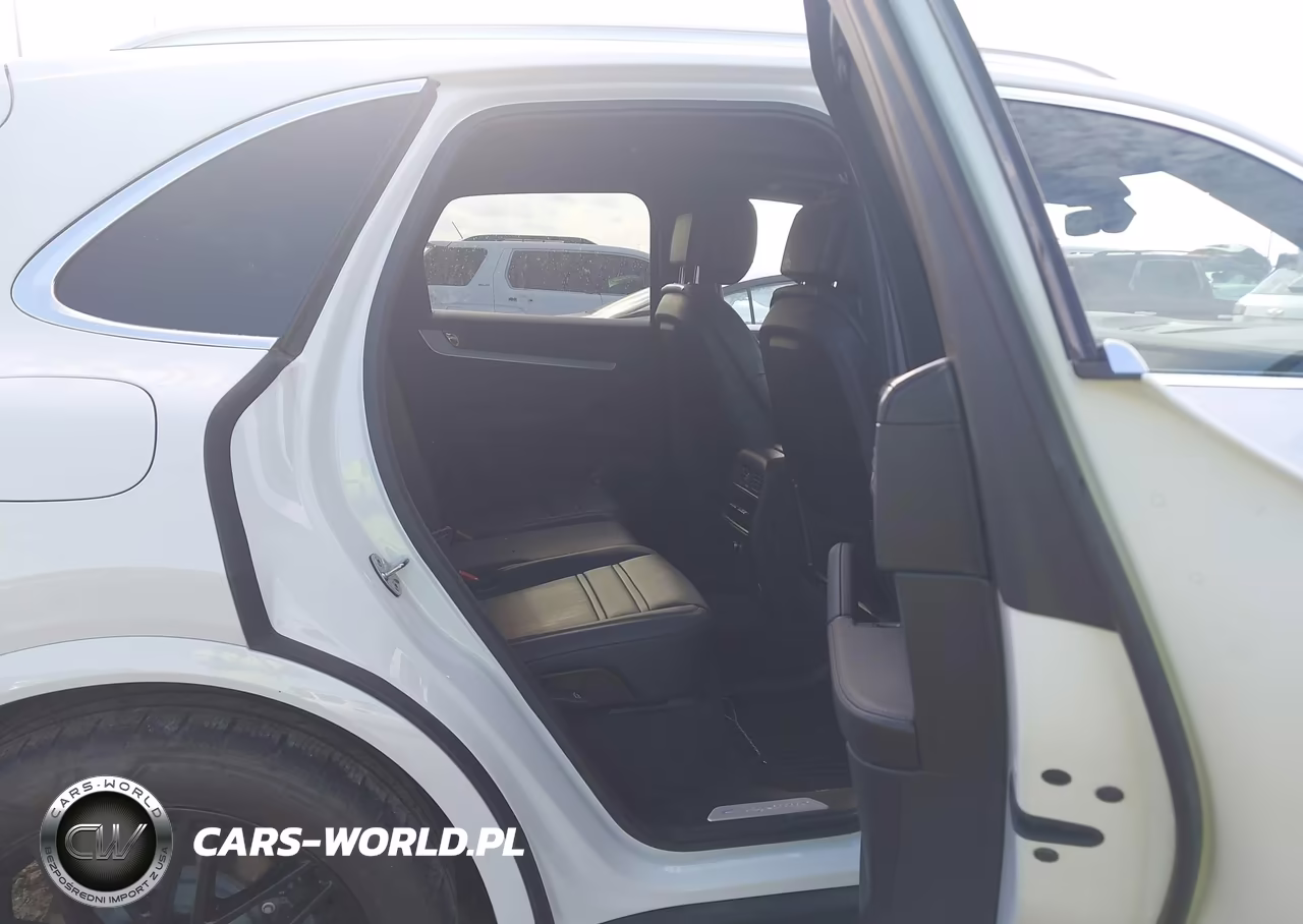 2024 Porsche Cayenne VIN:WP1AA2AY1RDA13958 - 8