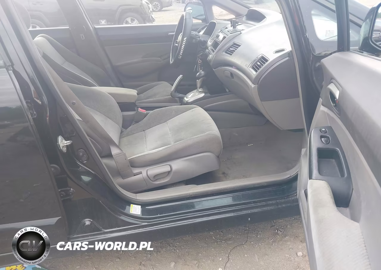 2010 Honda Civic Lx VIN:2HGFA1F5XAH329965 - 5