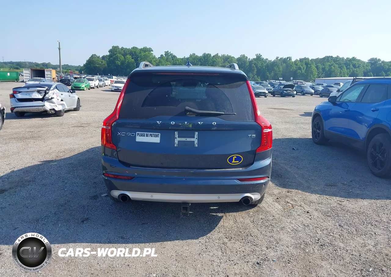 2018 Volvo Xc90 T5 Momentum VIN:YV4102CK3J1356142 - 16