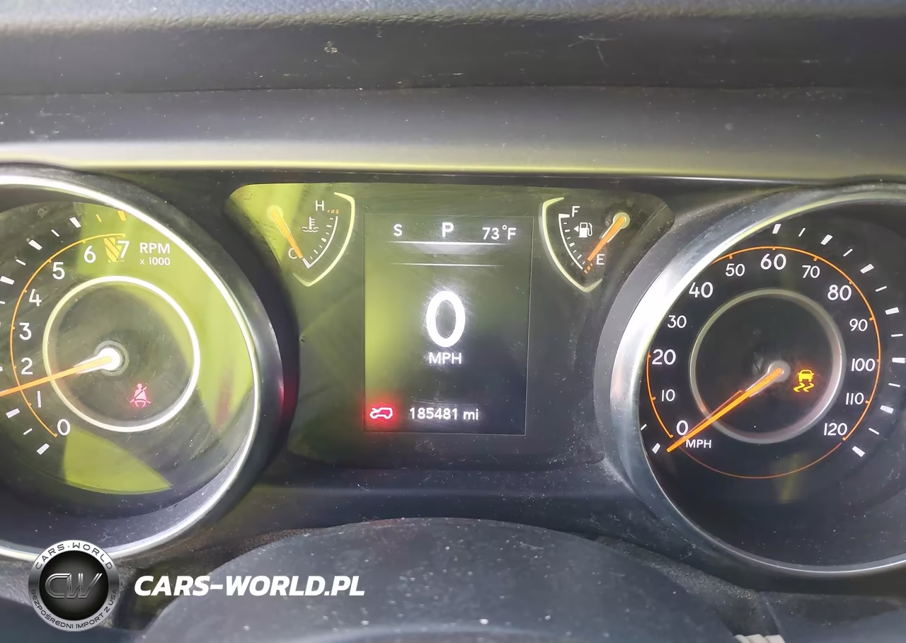 2019 Jeep Wrangler Unlimited Sport 4X4 VIN:1C4HJXDG2KW663778 - 7