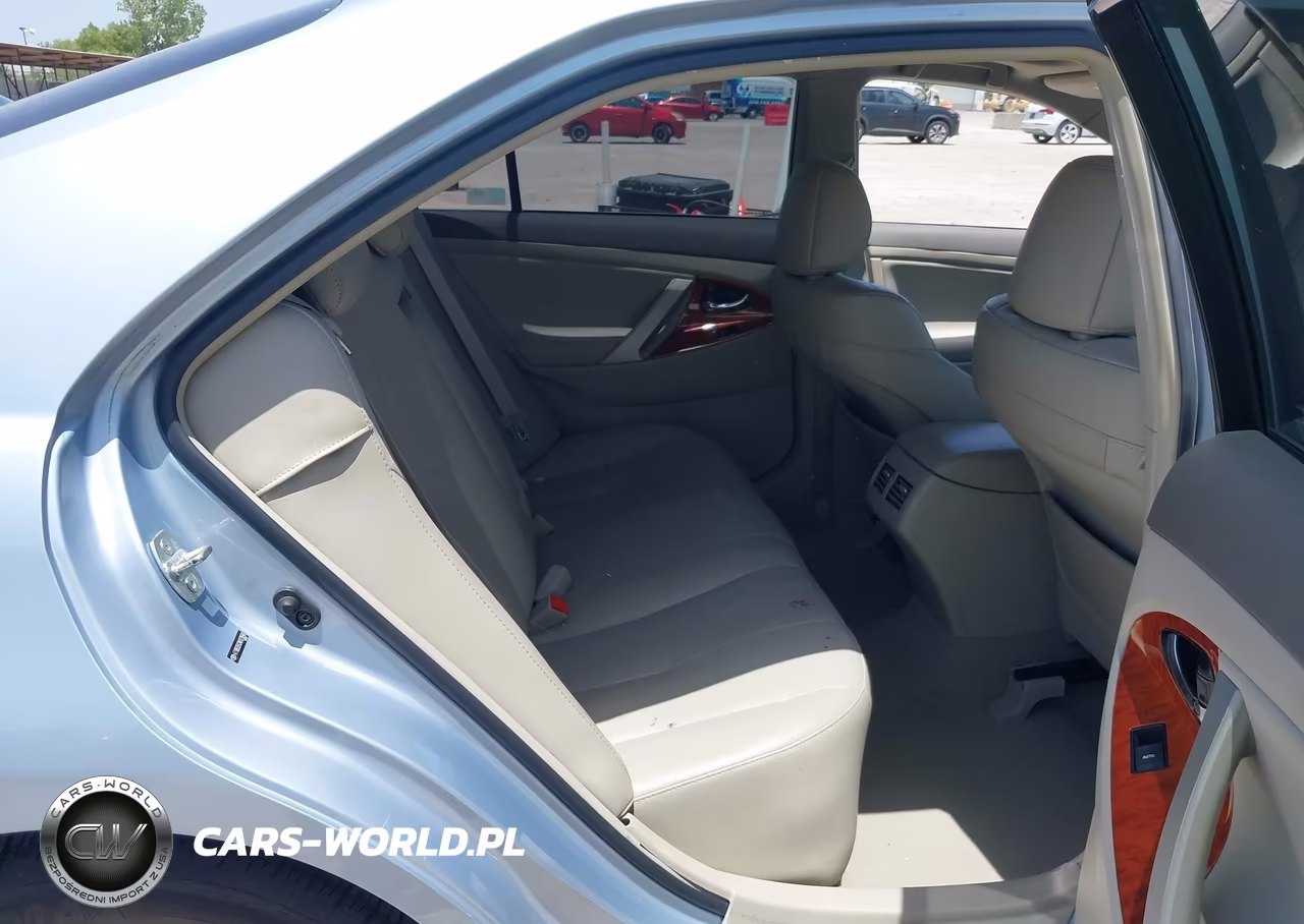2010 Toyota Camry Hybrid VIN:4T1BB3EK2AU121648 - 8