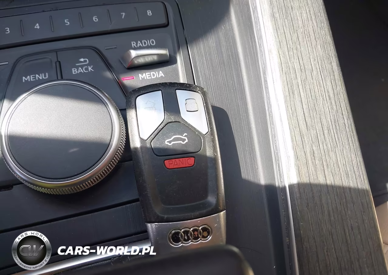 2018 Audi A4 2.0T Tech Ultra Premium-2.0T Ultra Premium VIN:WAUKMAF43JA112426 - 11
