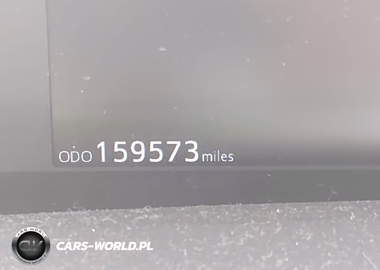2018 Toyota Prius Three VIN:JTDKARFU6J3551571 - 15