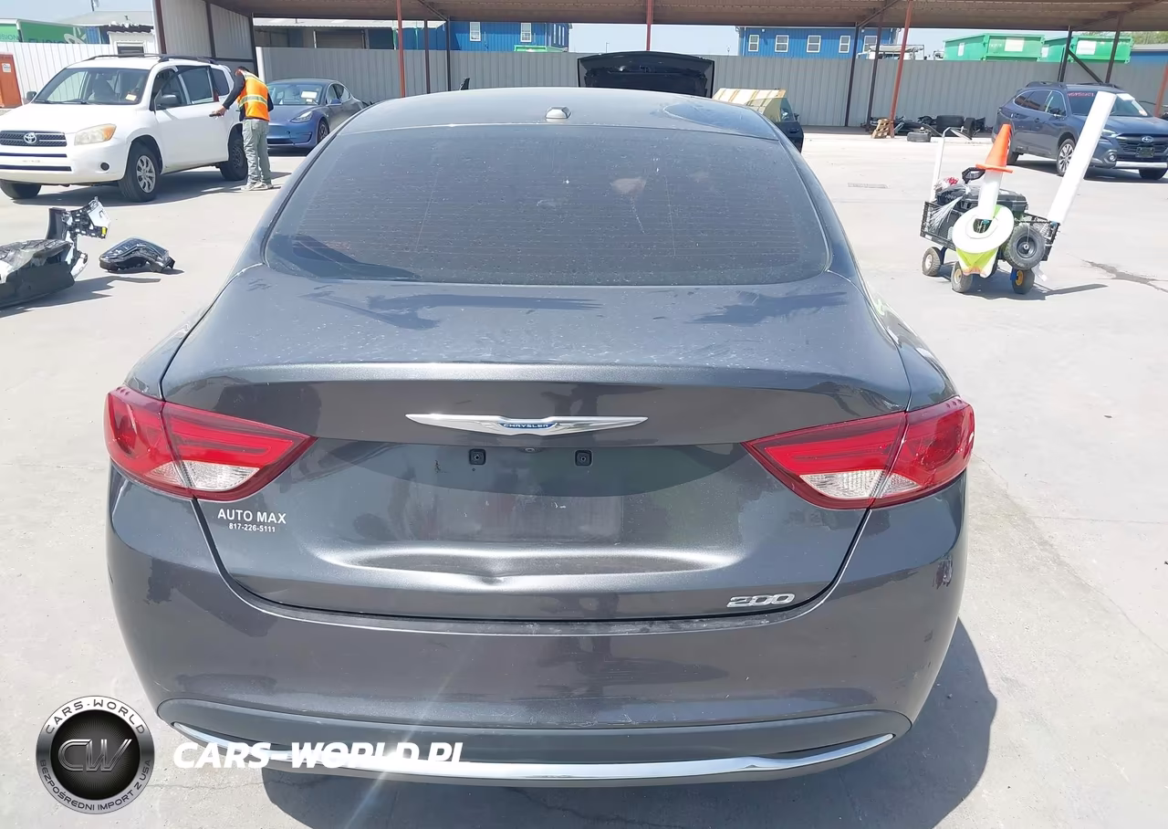 2015 Chrysler 200 Limited VIN:1C3CCCAB7FN561902 - 16