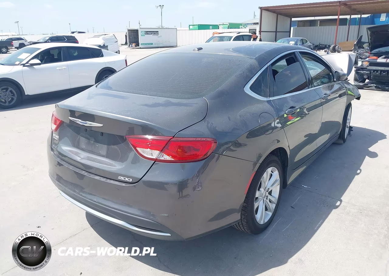 2015 Chrysler 200 Limited VIN:1C3CCCAB7FN561902 - 4