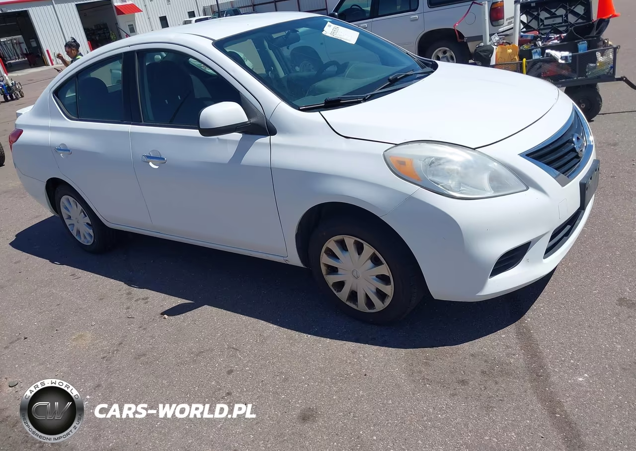 2014 Nissan Versa 1.6 Sv