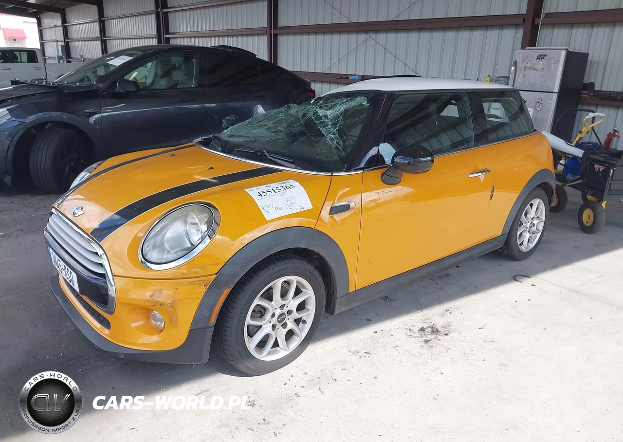 2015 Mini Hardtop Cooper VIN:WMWXM5C5XFT940611 - 2