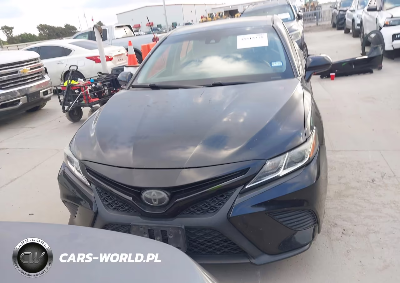 2018 Toyota Camry Se VIN:JTNB11HK4J3031457 - 13