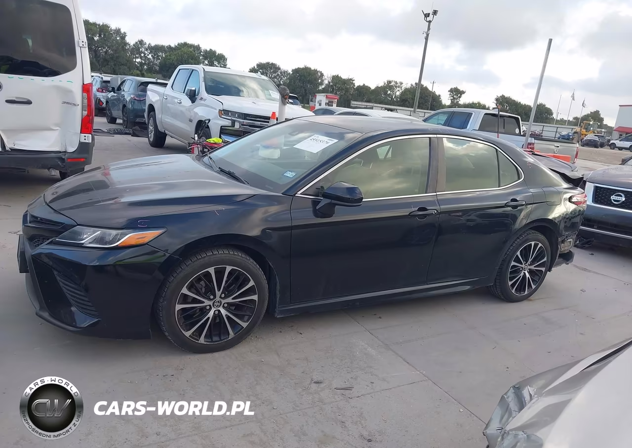 2018 Toyota Camry Se VIN:JTNB11HK4J3031457 - 15
