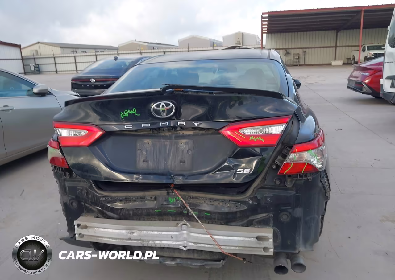 2018 Toyota Camry Se VIN:JTNB11HK4J3031457 - 17