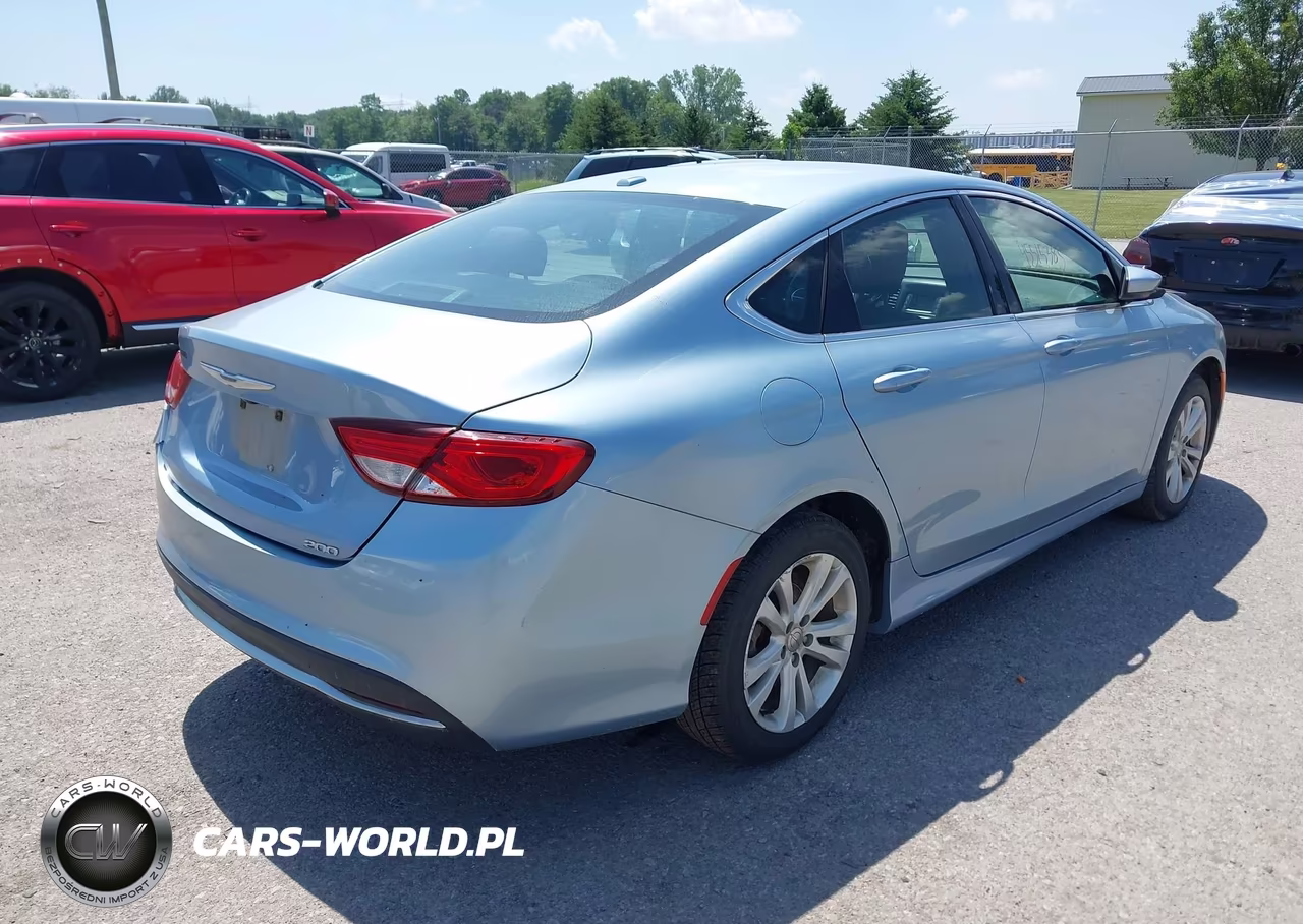 2015 Chrysler 200 Limited VIN:1C3CCCAB9FN666828 - 4