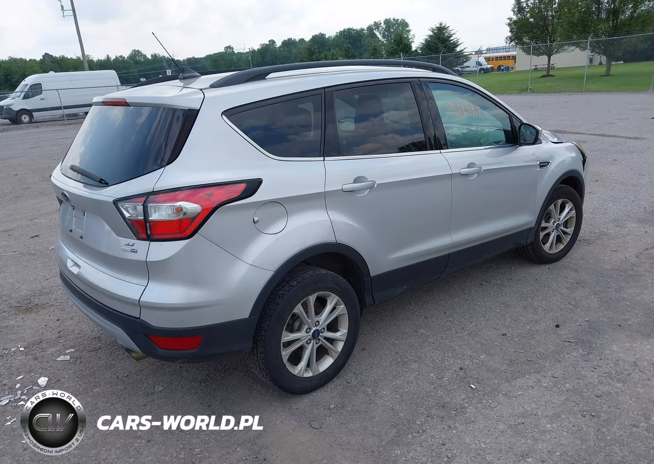2018 Ford Escape Se VIN:1FMCU9GD5JUB69659 - 4