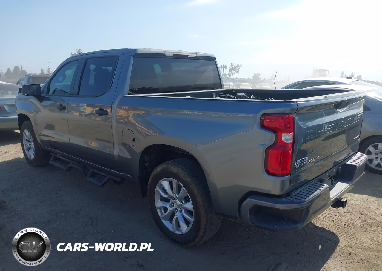 2021 Chevrolet Silverado 1500 2Wd Short Bed Custom VIN:3GCPWBEK6MG196708 - 3