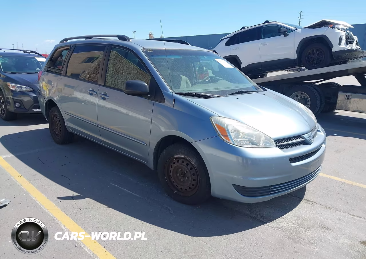 2004 Toyota Sienna Le