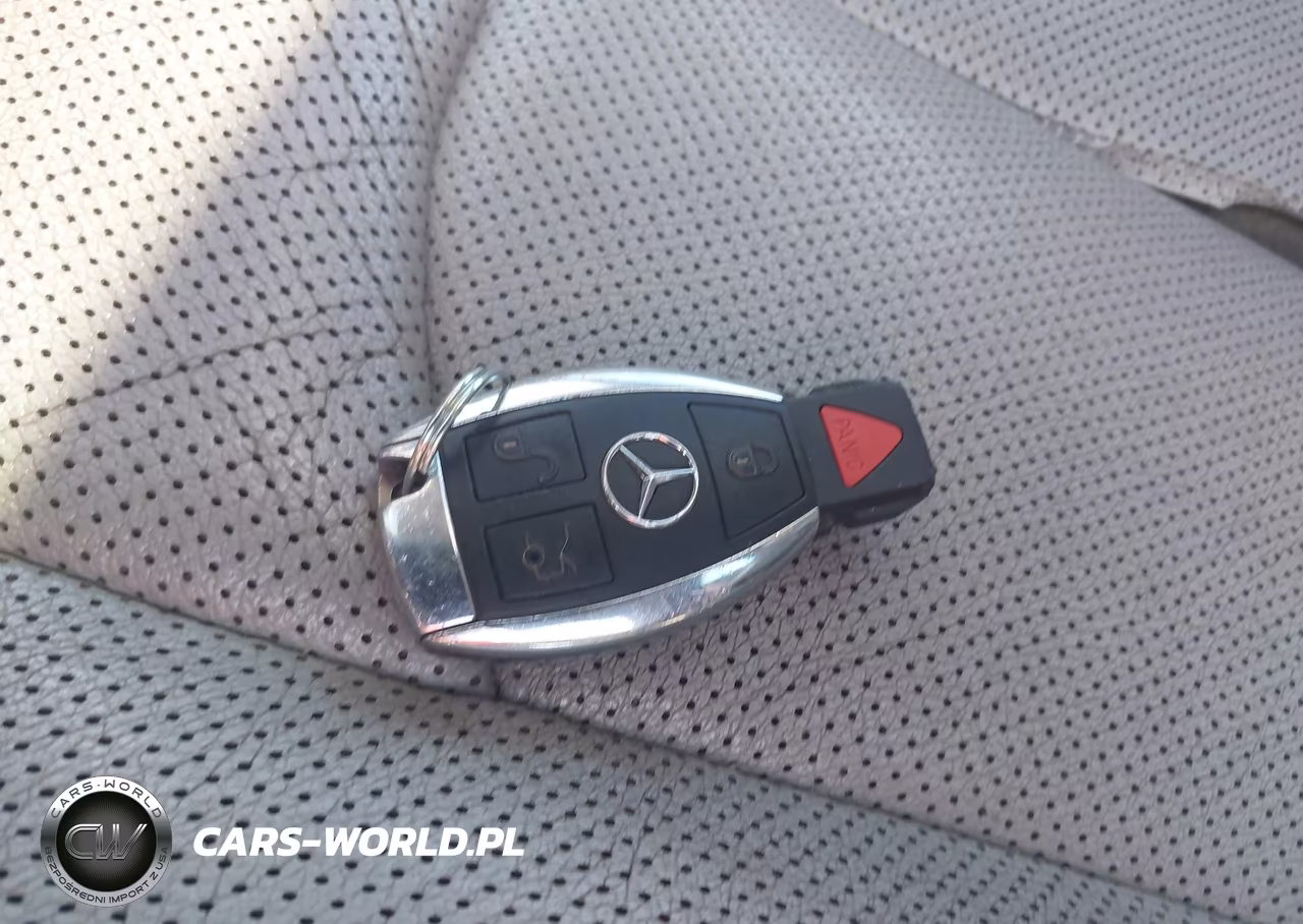 2004 Mercedes-Benz Clk 500 VIN:WDBTJ75J84F103236 - 11