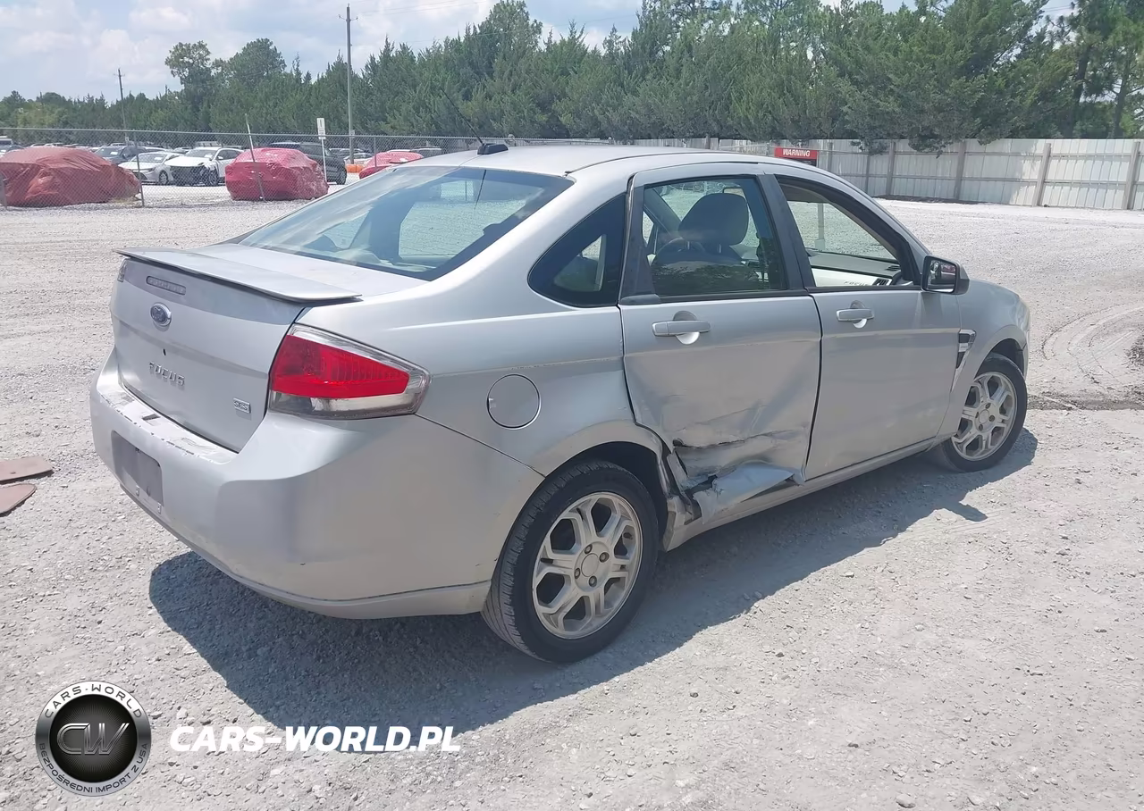 2008 Ford Focus Ses VIN:1FAHP35N68W273589 - 4