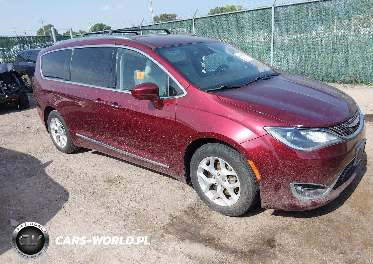 2017 Chrysler Pacifica Touring-L Plus – zdjęcie 1 z 10