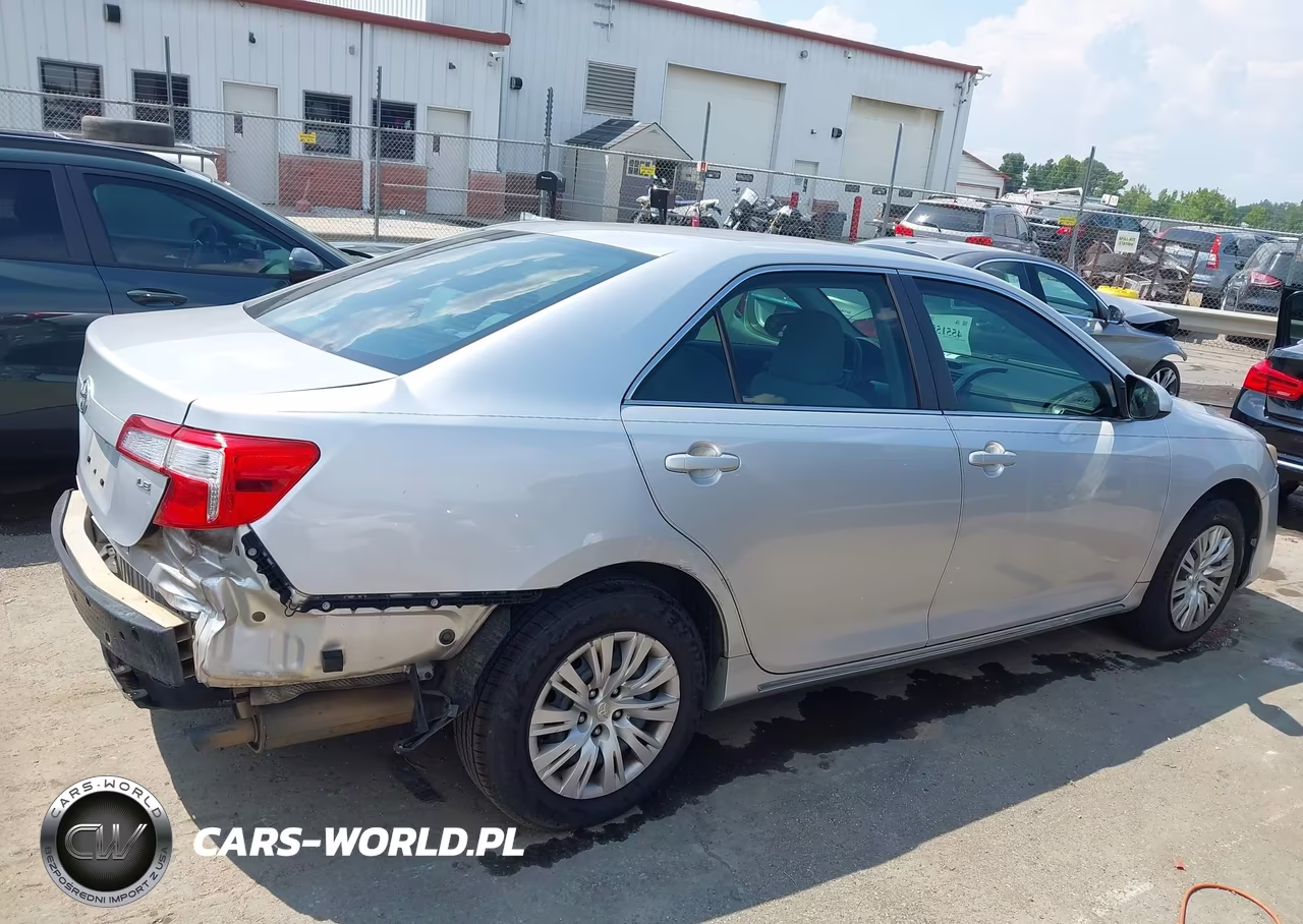 2014 Toyota Camry Le VIN:4T1BF1FKXEU779229 - 13