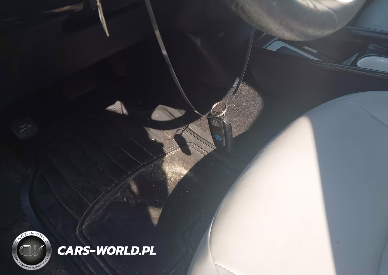 2016 Toyota Prius Four VIN:JTDKARFUXG3516430 - 11