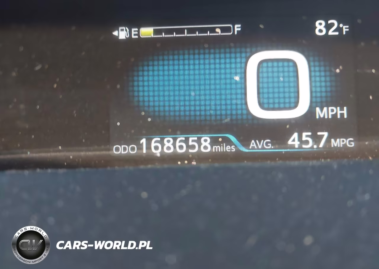 2016 Toyota Prius Four VIN:JTDKARFUXG3516430 - 15