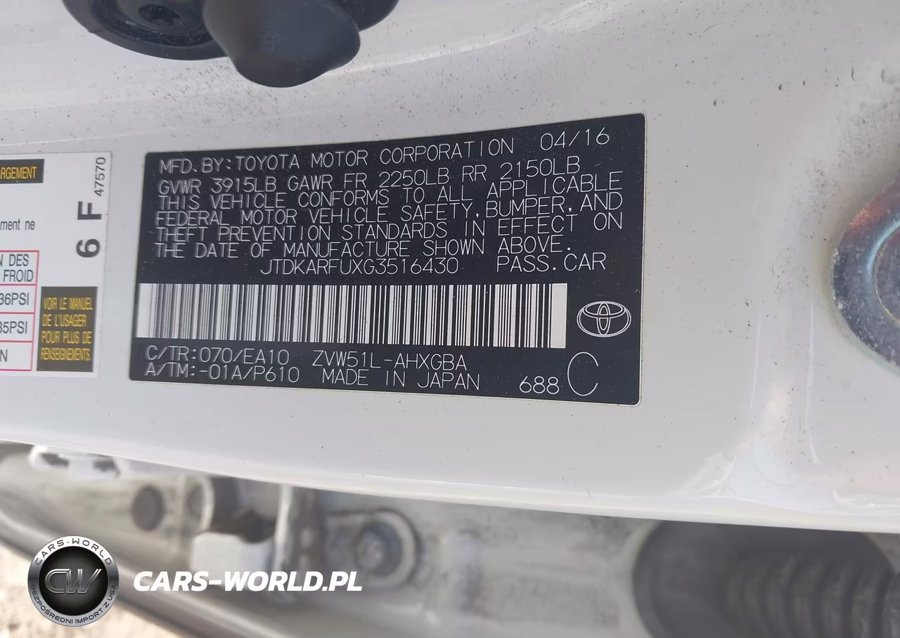 2016 Toyota Prius Four VIN:JTDKARFUXG3516430 - 9