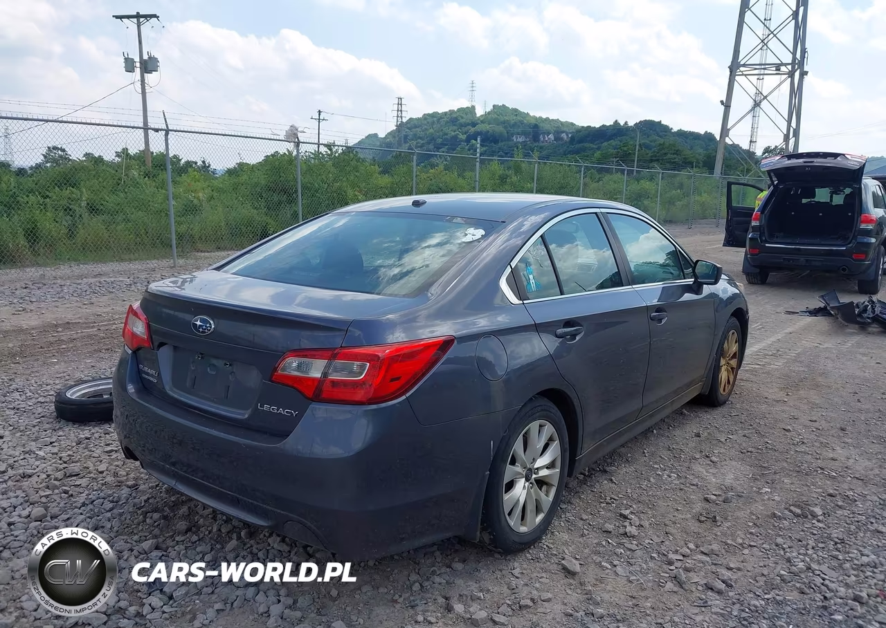 2015 Subaru Legacy 2.5I Premium VIN:4S3BNBC64F3074082 - 4