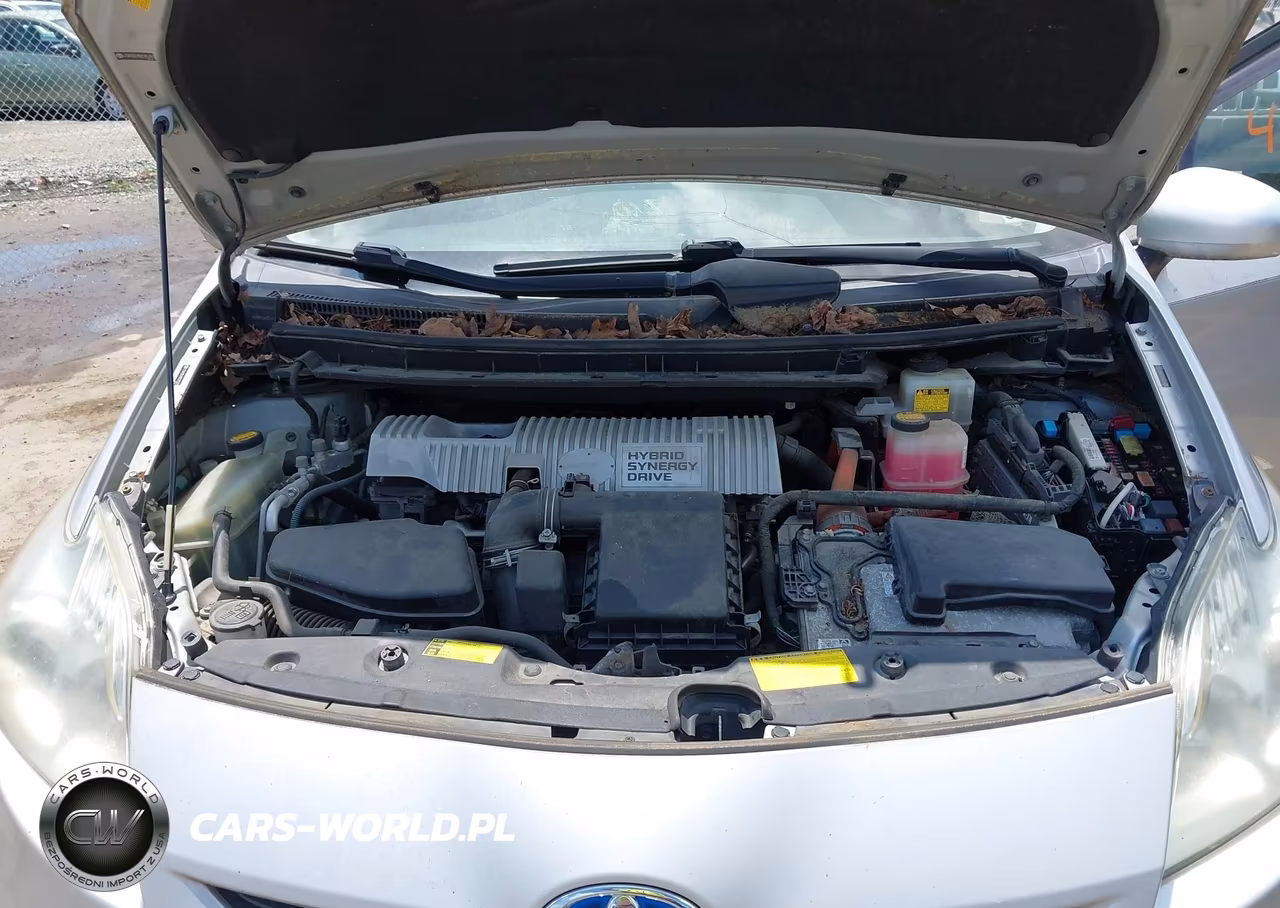 2011 Toyota Prius Four VIN:JTDKN3DU9B0285390 - 10