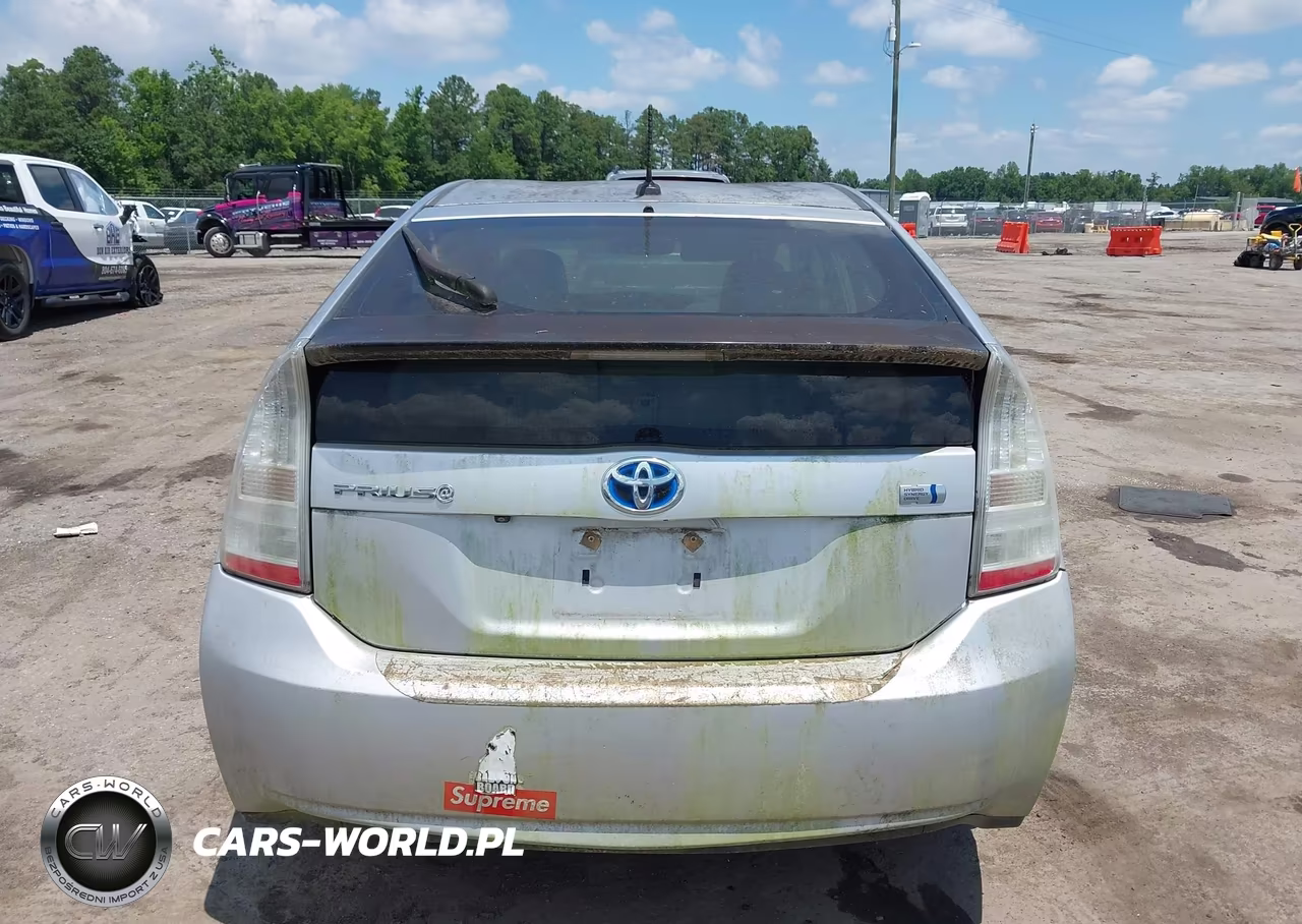 2011 Toyota Prius Four VIN:JTDKN3DU9B0285390 - 16