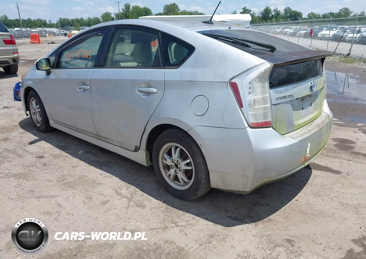 2011 Toyota Prius Four VIN:JTDKN3DU9B0285390 - 3